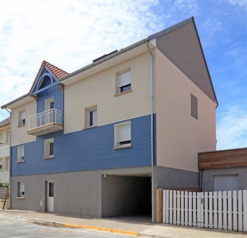 Hotel Le Cheval Blanc 康村 外观 照片