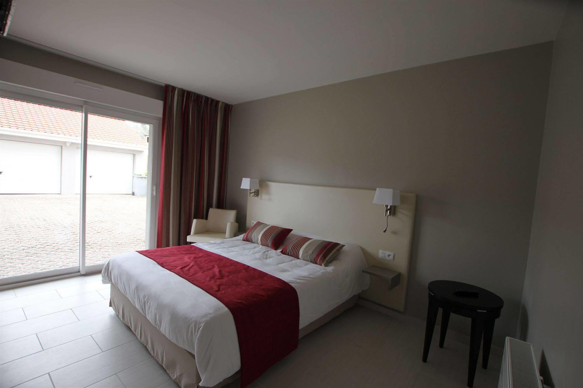 Hotel Le Cheval Blanc 康村 外观 照片