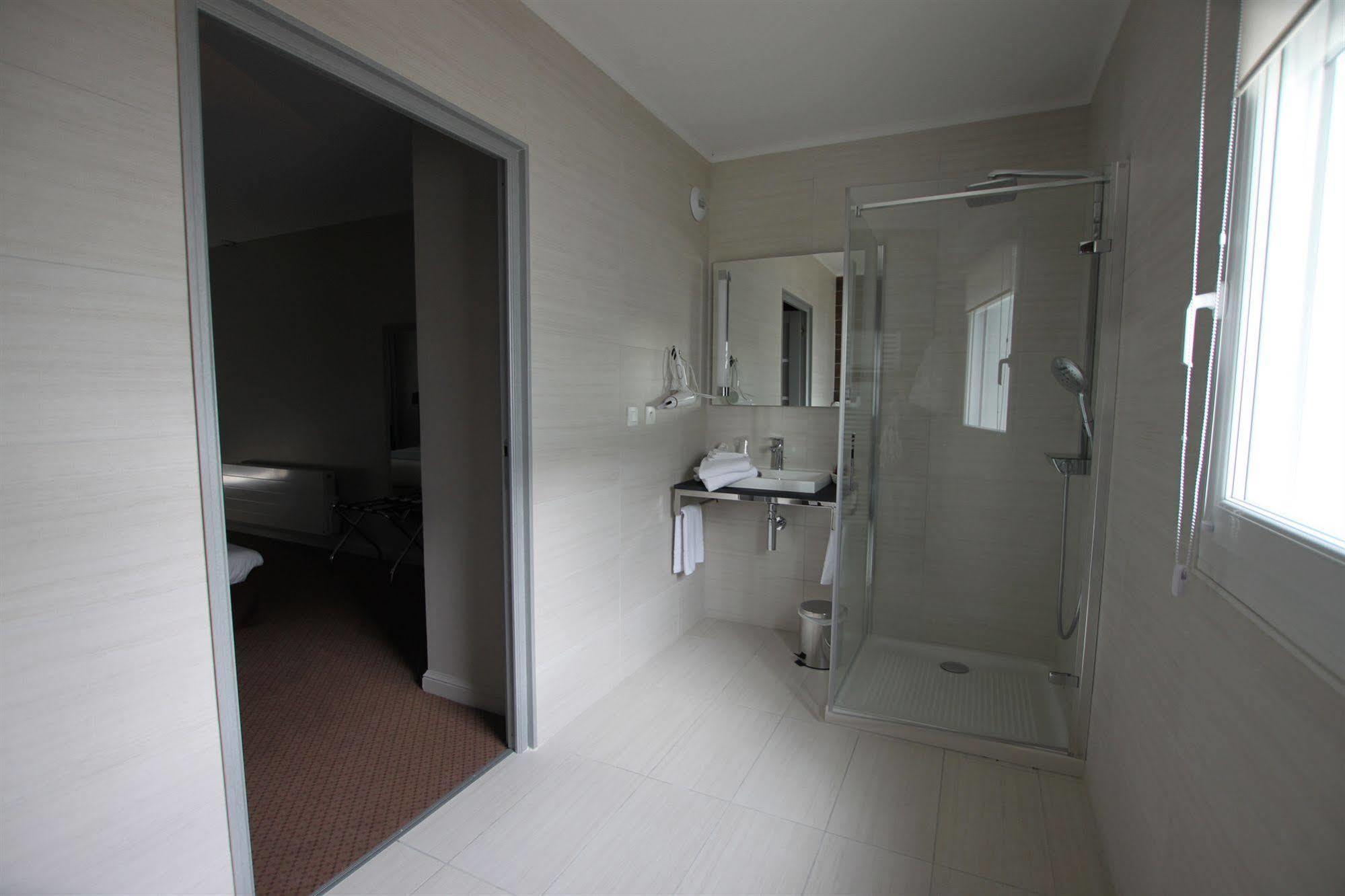 Hotel Le Cheval Blanc 康村 外观 照片