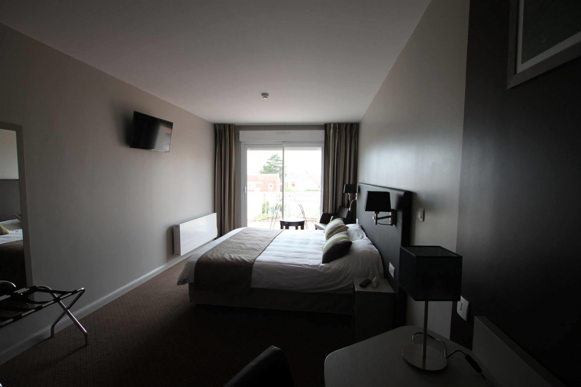 Hotel Le Cheval Blanc 康村 外观 照片